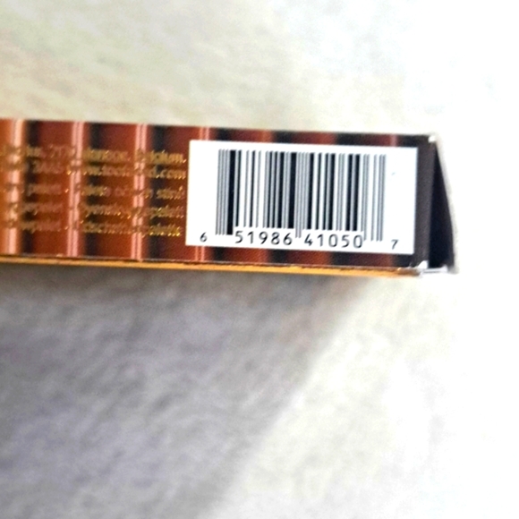 Too Faced Born This Way 'The Natural Nudes' - Picture 3 of 5